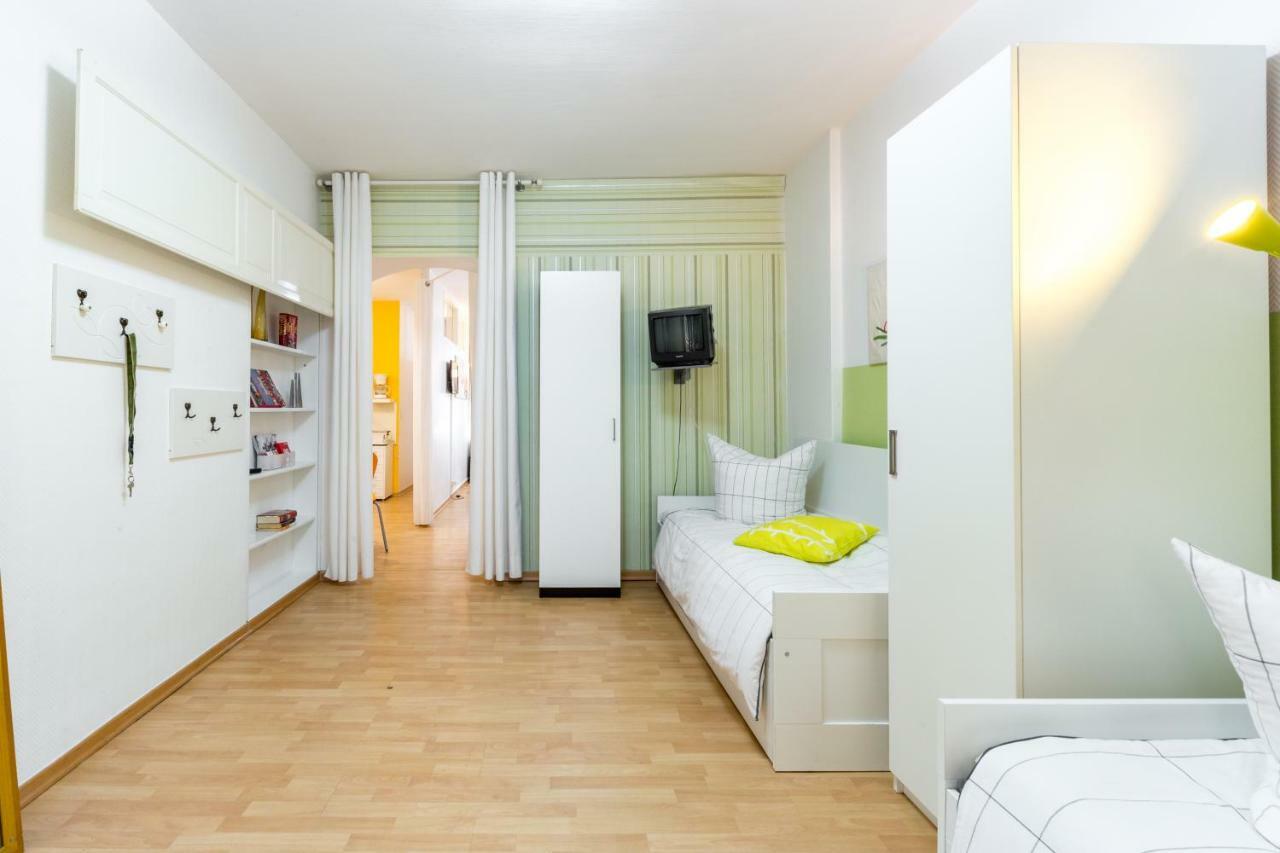 Schones 2-Zimmer-Apartment In Kollwitzplatz-Nahe Berlijn Buitenkant foto